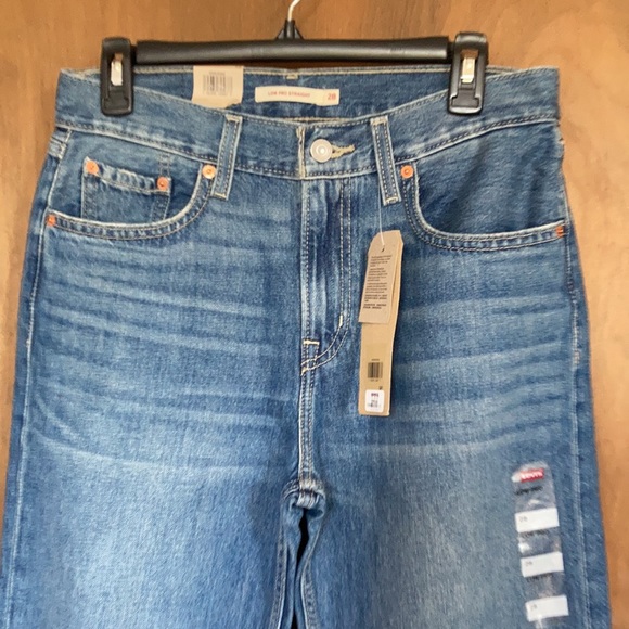 Relisted Levi’s low pro distressed midrise straight leg cotton jean size 28 - Picture 5 of 16
